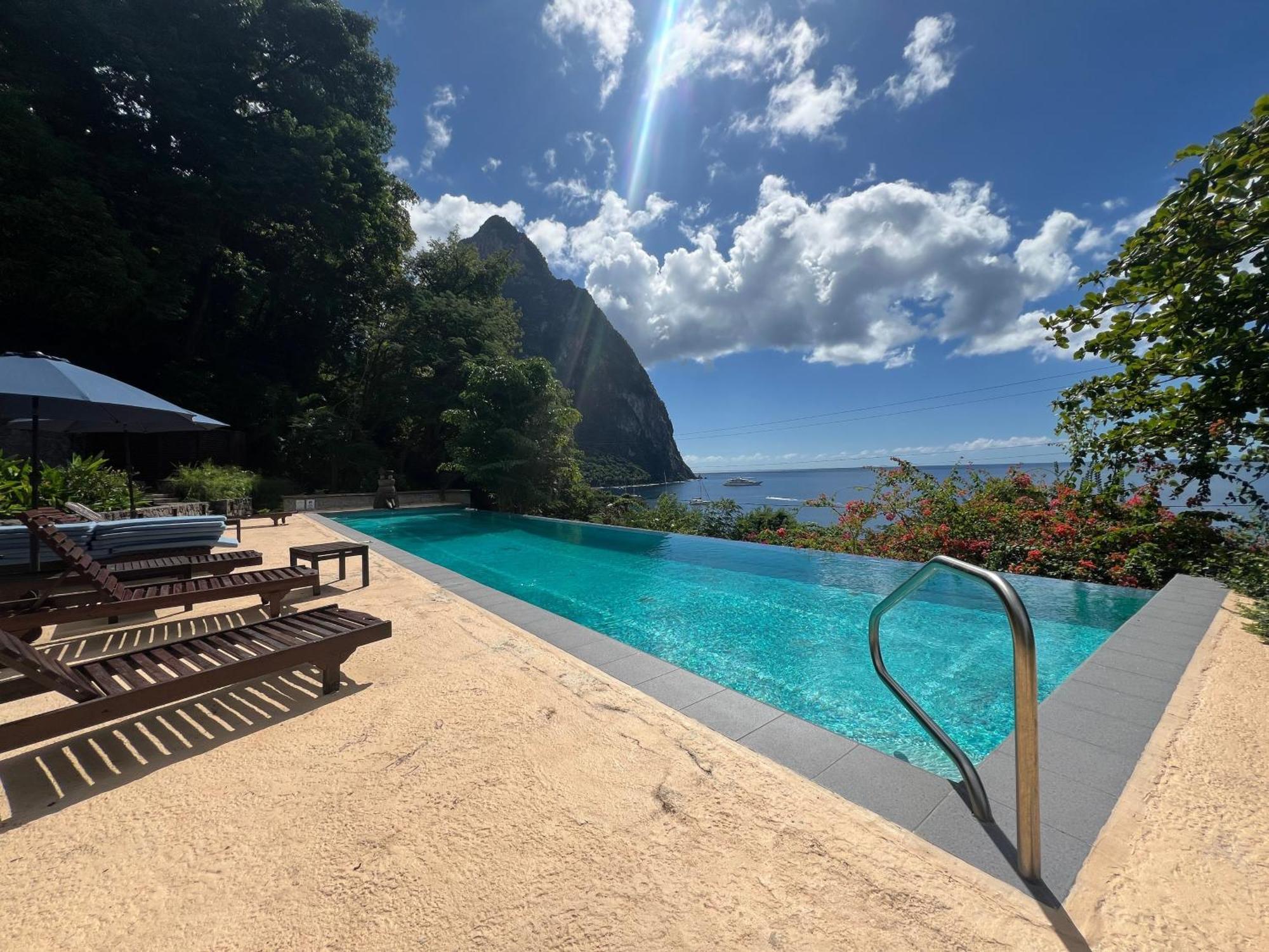 Authentic St, Lucian Experience At Prestigious 2-Bed Villa - Colibri Cottage Villa Soufriere Exterior photo